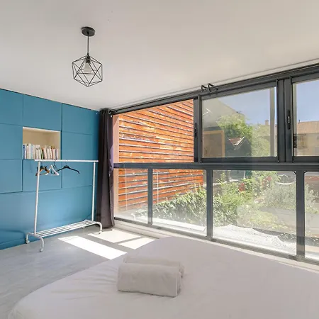Triplex Climatisation Et Parking Proche Centre Lyon Caluire-et-Cuire