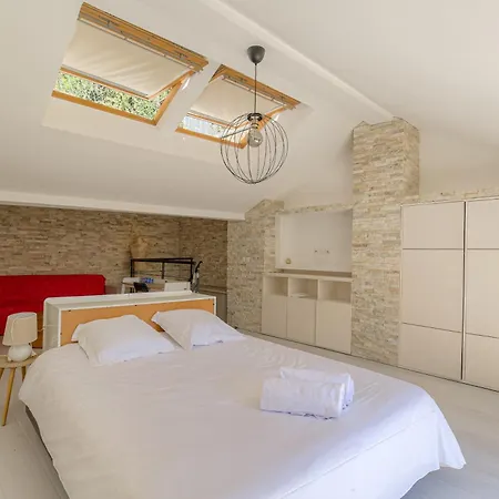 Apartment Triplex Climatisation Et Parking Proche Centre Lyon